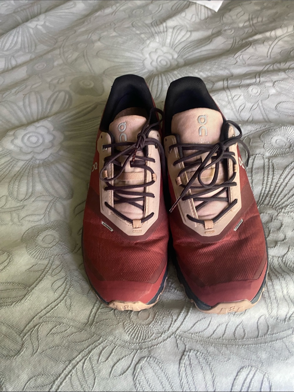 On cloud 10 cloud venture shoes